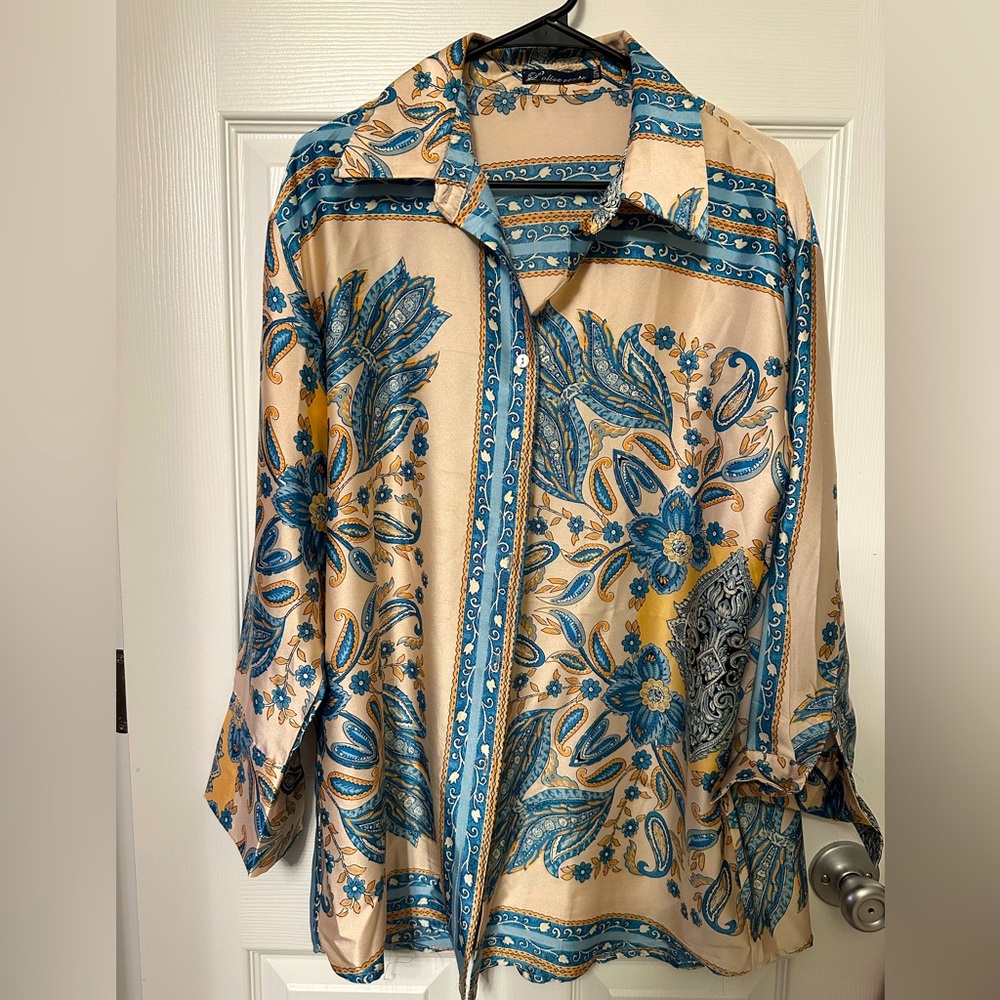 Unique 70’s style paisley shirt. - Picture 1 of 2